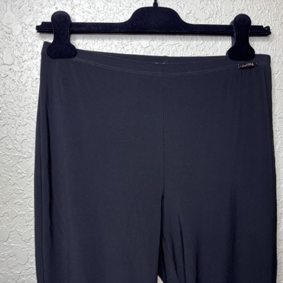 Joseph Ribkoff Black Capri Leggings With Keyhole Button Detail Women's Size 6 - Picture 4 of 11